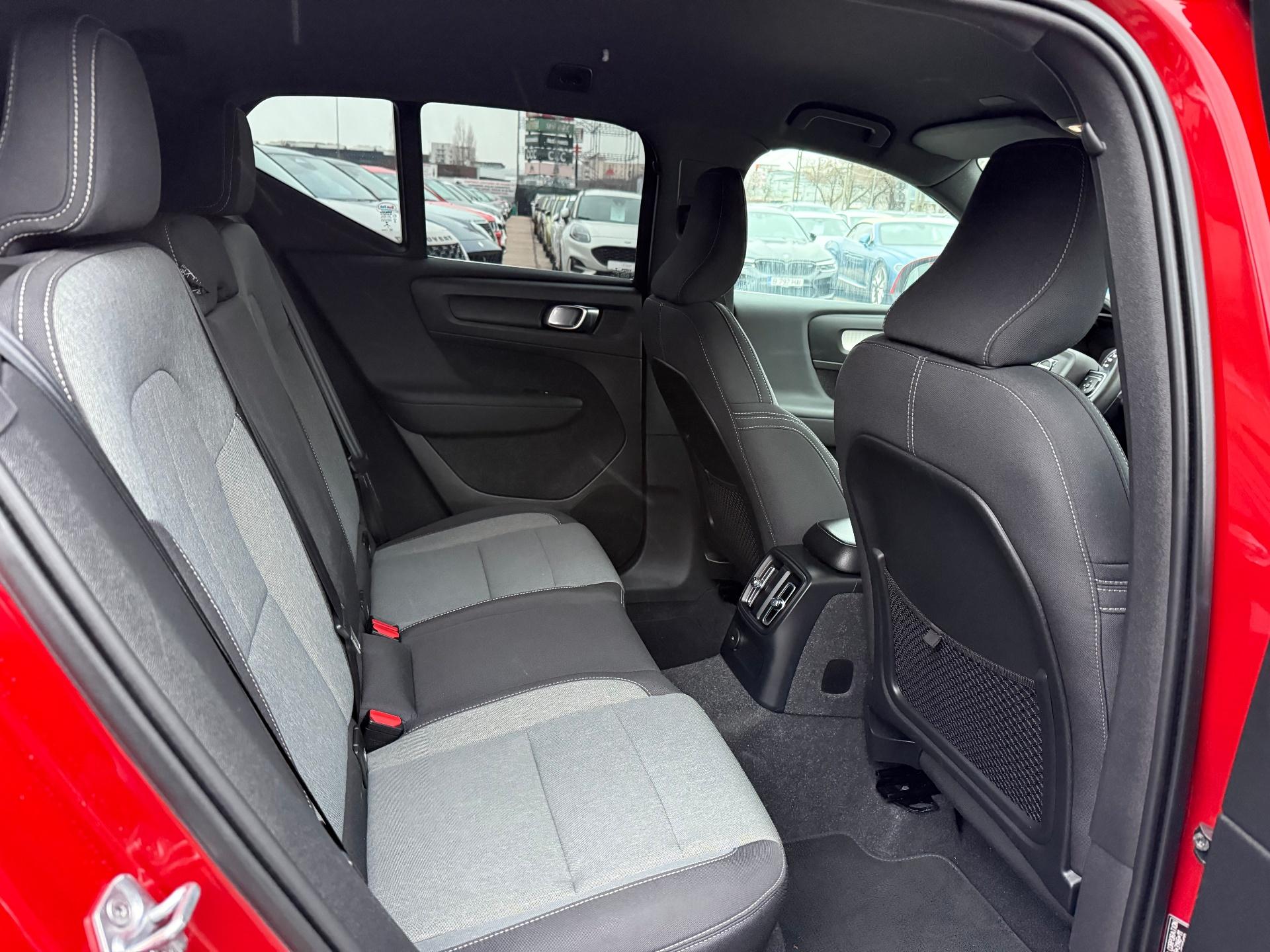 Volvo XC40 2021 - foto 16