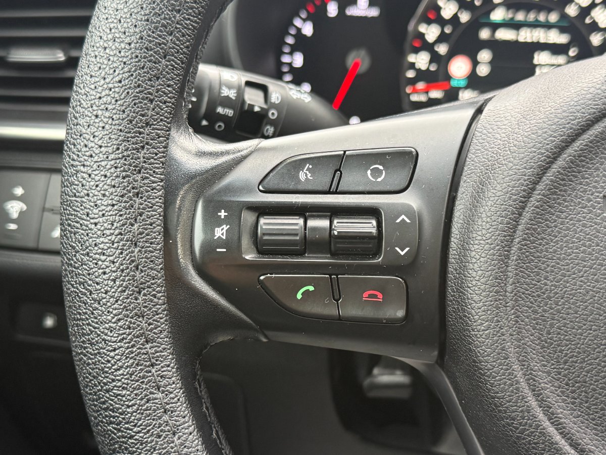 Kia Sorento 2016 - foto 26