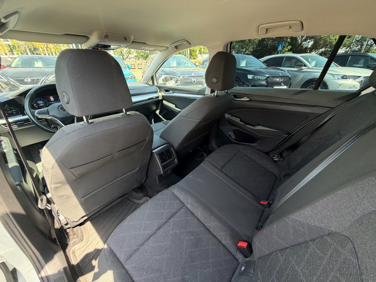 Volkswagen Golf 2021 1.5 eTSI ACT DSG MHEV Style - foto 13