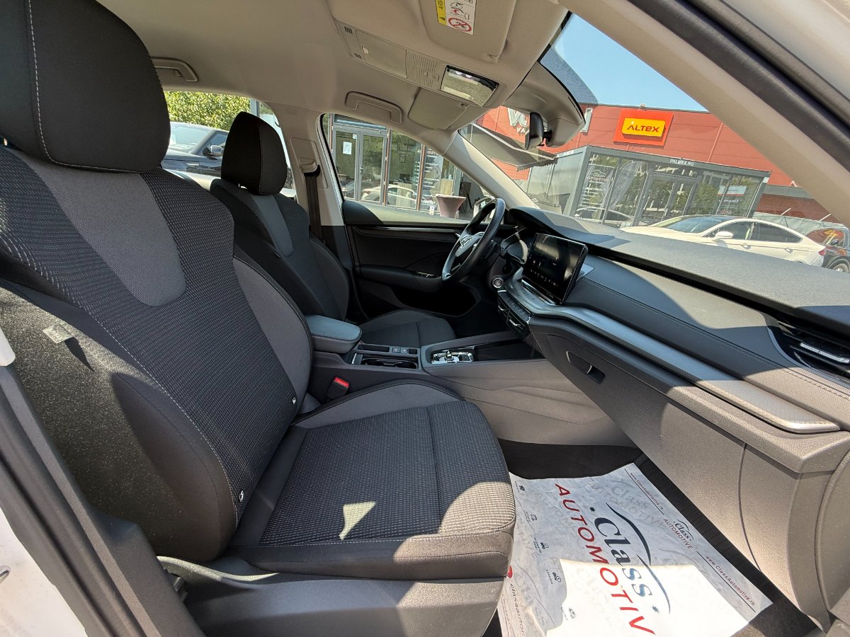 Skoda Octavia 2023 1.0 TSI DSG Mild Hybrid Ambition - foto 17