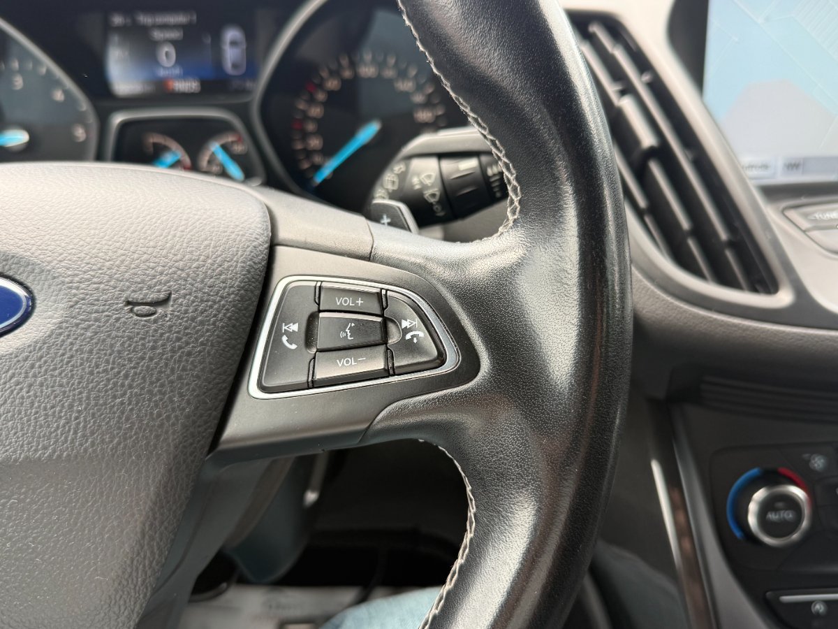 Ford Kuga 2017 - foto 26