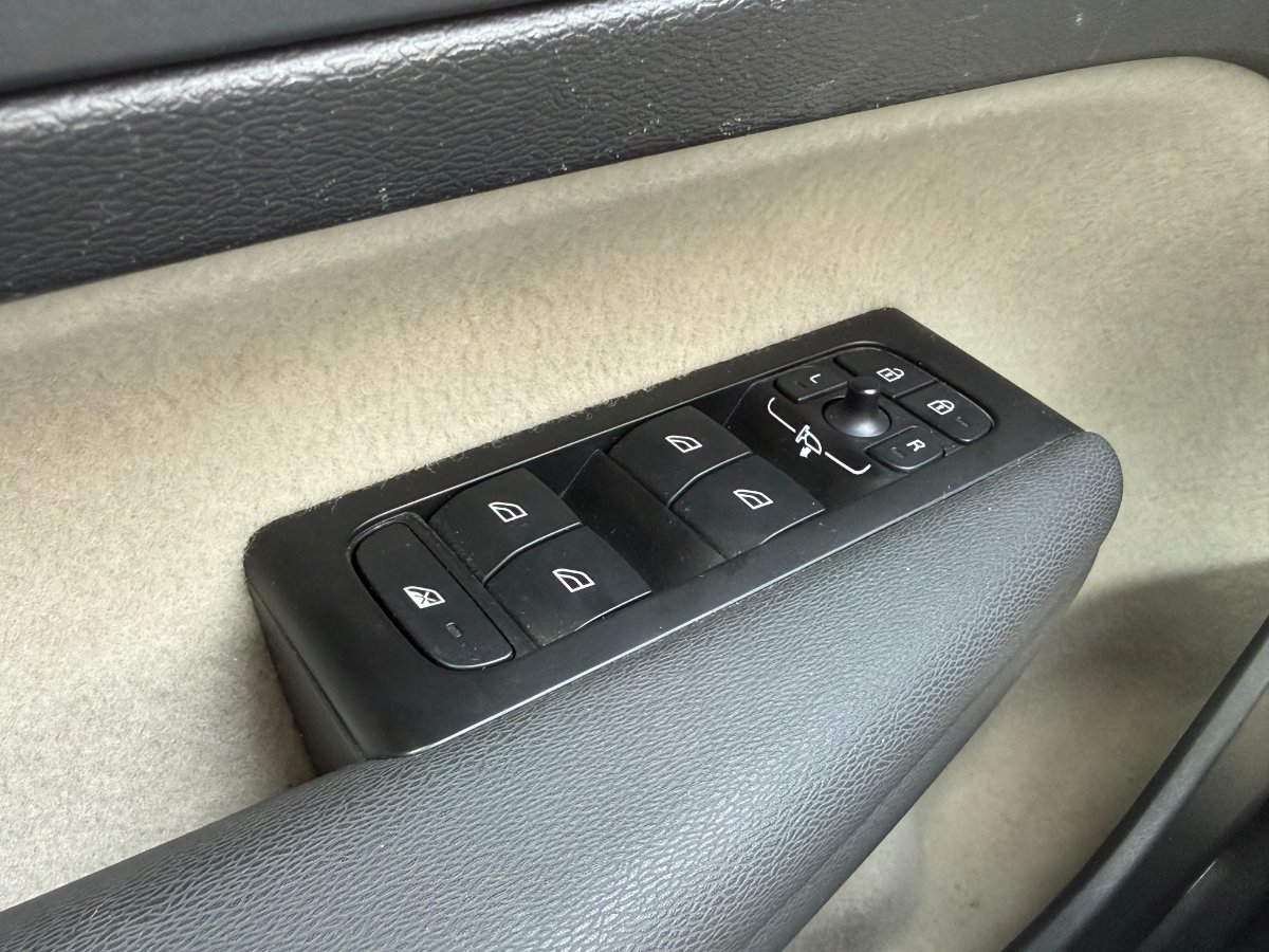 Volvo XC40 2022 Recharge T5 Twin Engine AT7 Inscription - foto 13