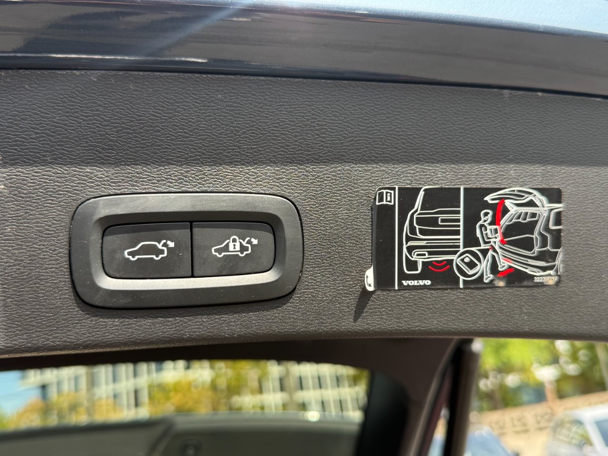Volvo XC40 2022 Recharge T5 Twin Engine AT7 Inscription - foto 9