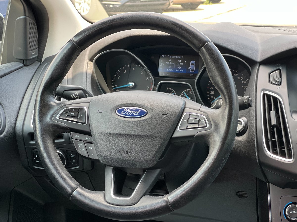 Ford Focus 2018 - foto 12