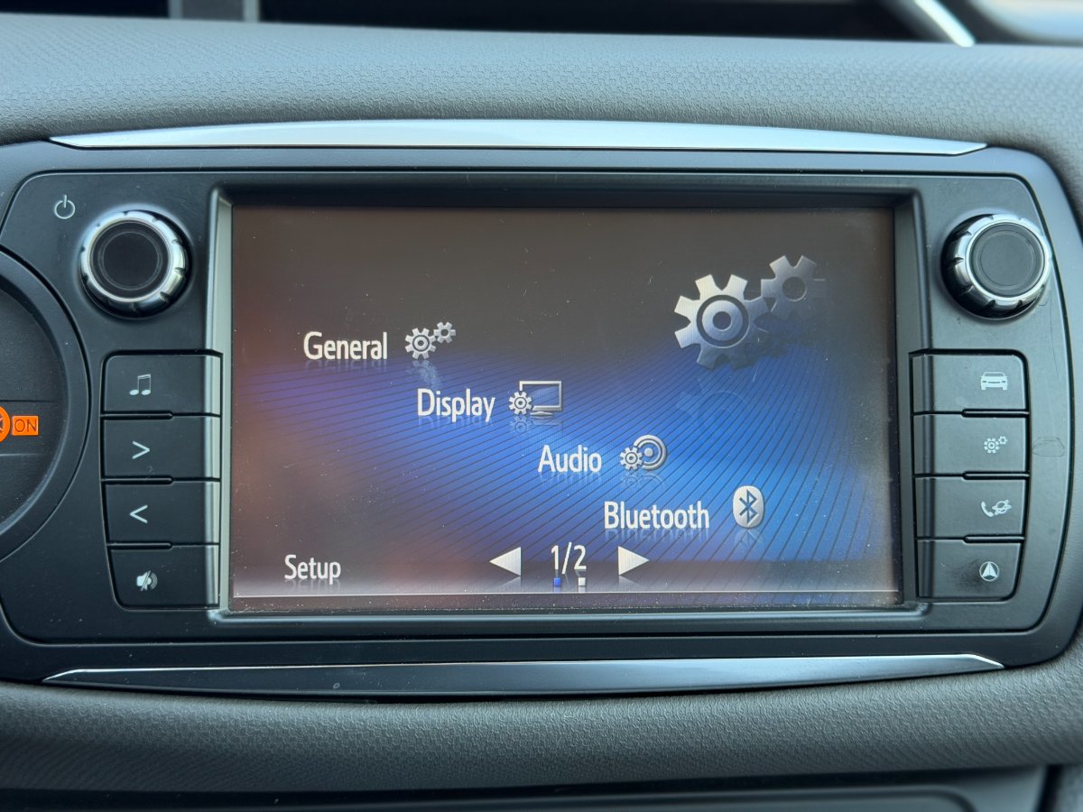 Toyota Yaris 2016 1.5 VVT-i HSD Dynamic - foto 19