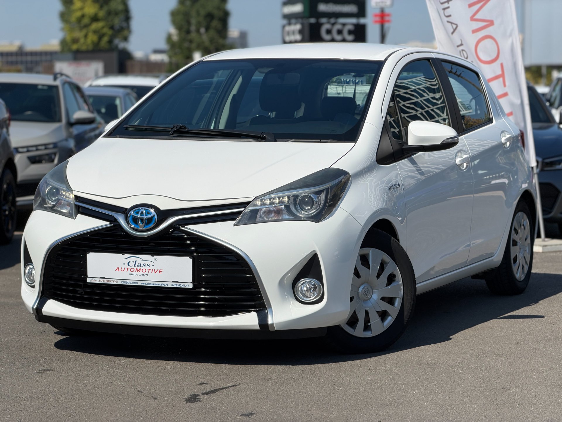 Toyota Yaris 2016 1.5 VVT-i HSD Dynamic - foto 1