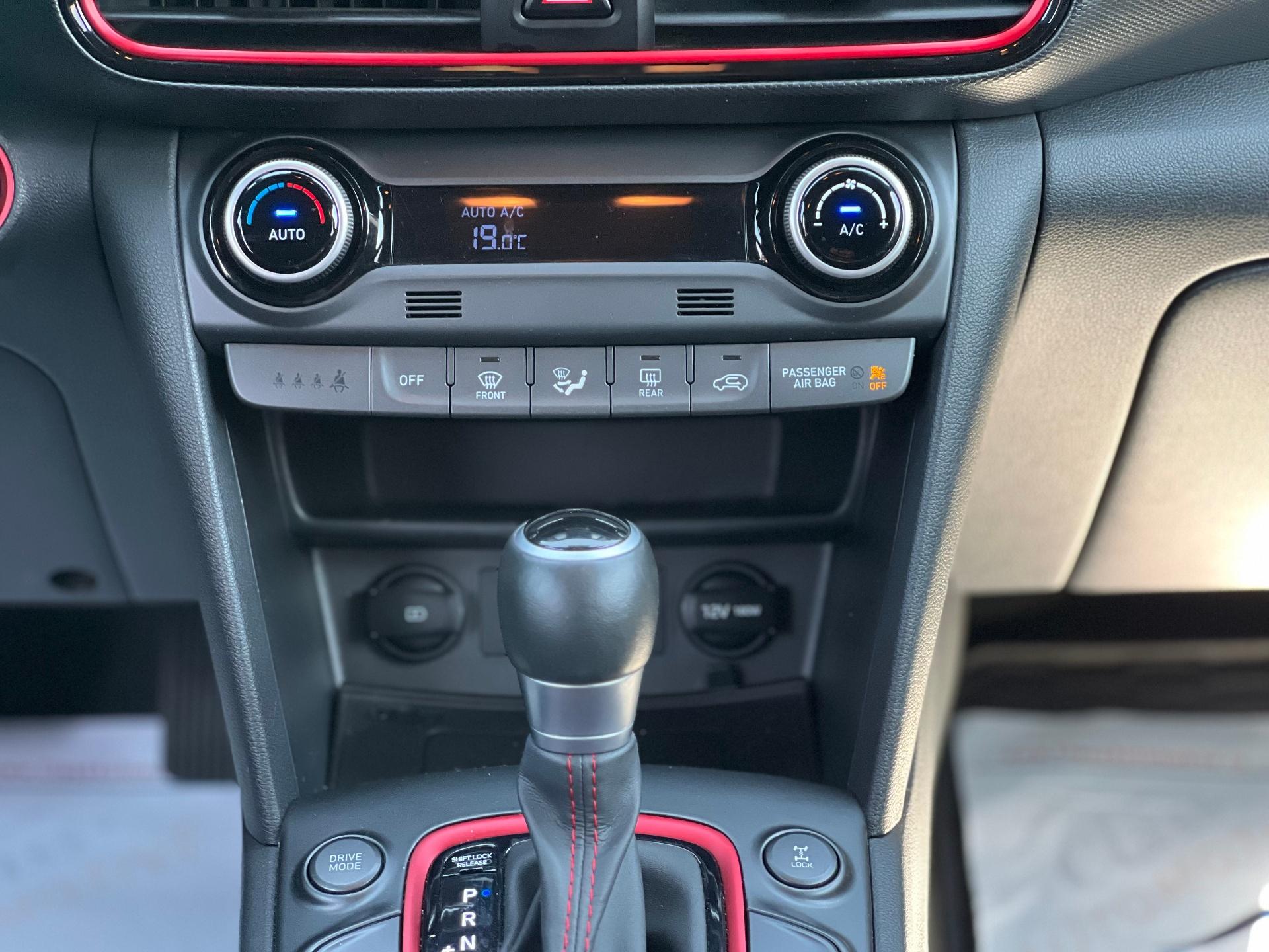 Hyundai KONA 2019 1.6 T-GDI 4WD Aut. Premium - foto 18
