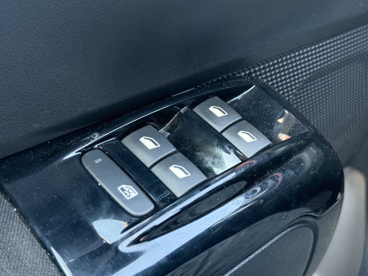 Citroën C3 2018 1.2 PureTech S&S EAT6 Shine - foto 24