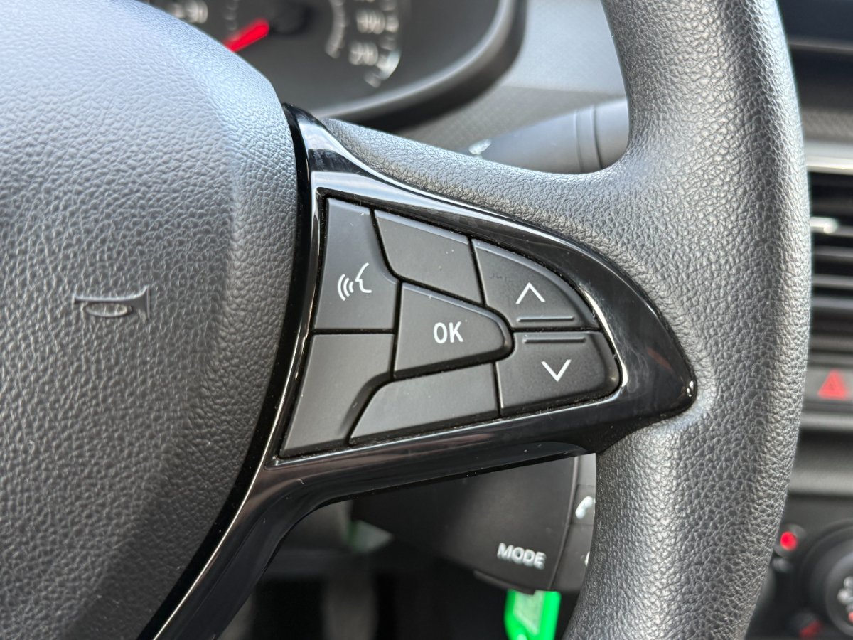 Dacia Logan 2022 TCe 90 MT6 Comfort - foto 18