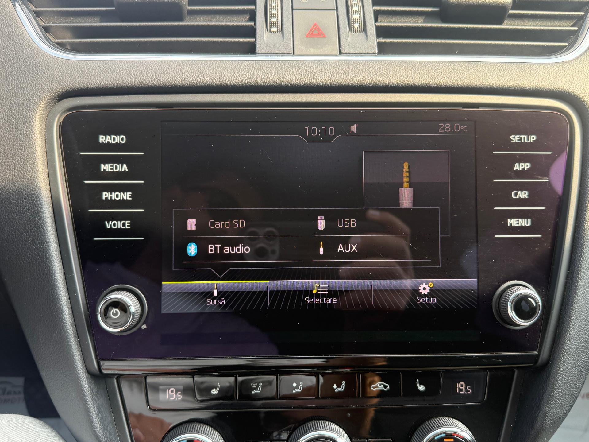 Skoda Octavia Combi Style 1.6 Tdi DSG - foto 12