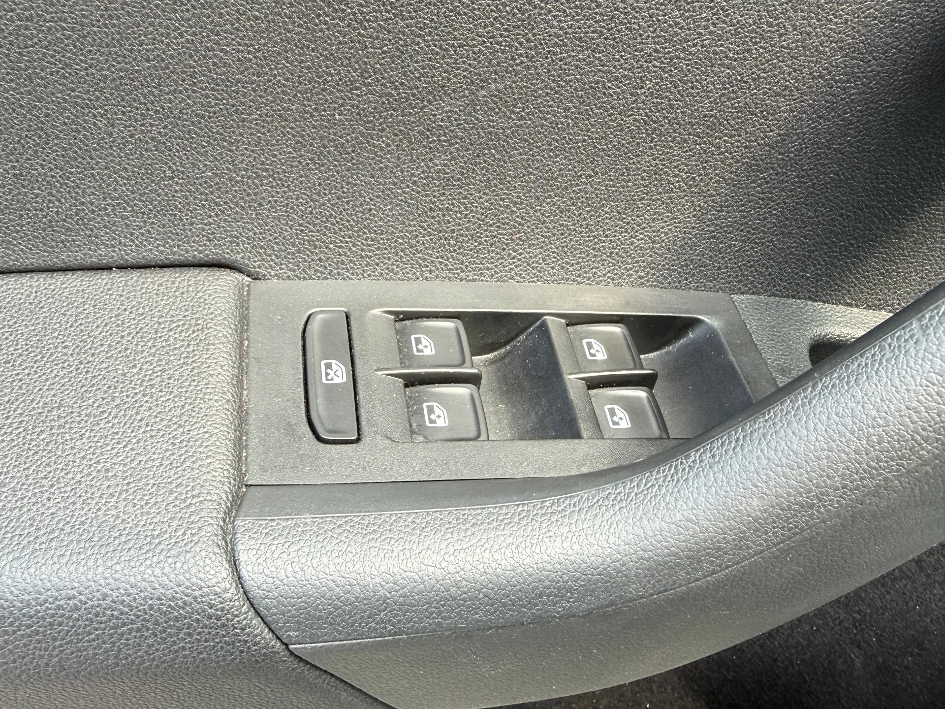 Skoda Octavia Combi Style 1.6 Tdi DSG - foto 16