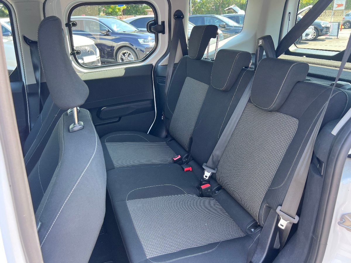 Ford Tourneo Courier 2024 Ford Tourneo Courier 1.0 EcoBoost 125 CP Titanium - foto 35