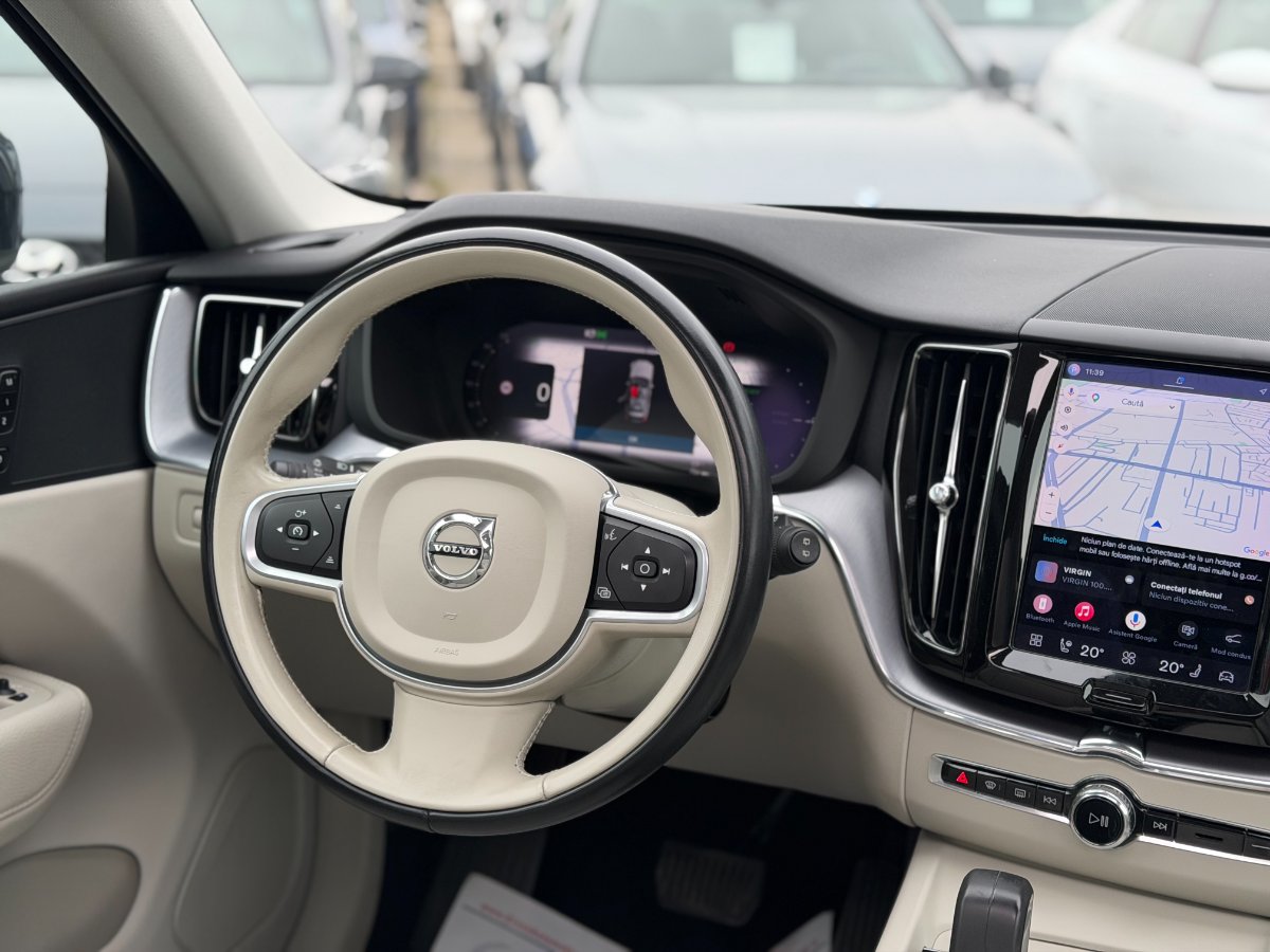 Volvo XC60 2021 - foto 17