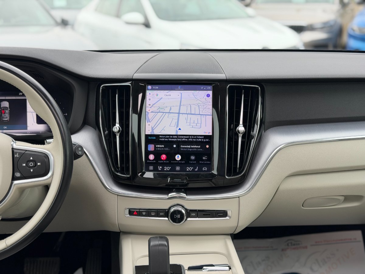 Volvo XC60 2021 - foto 18