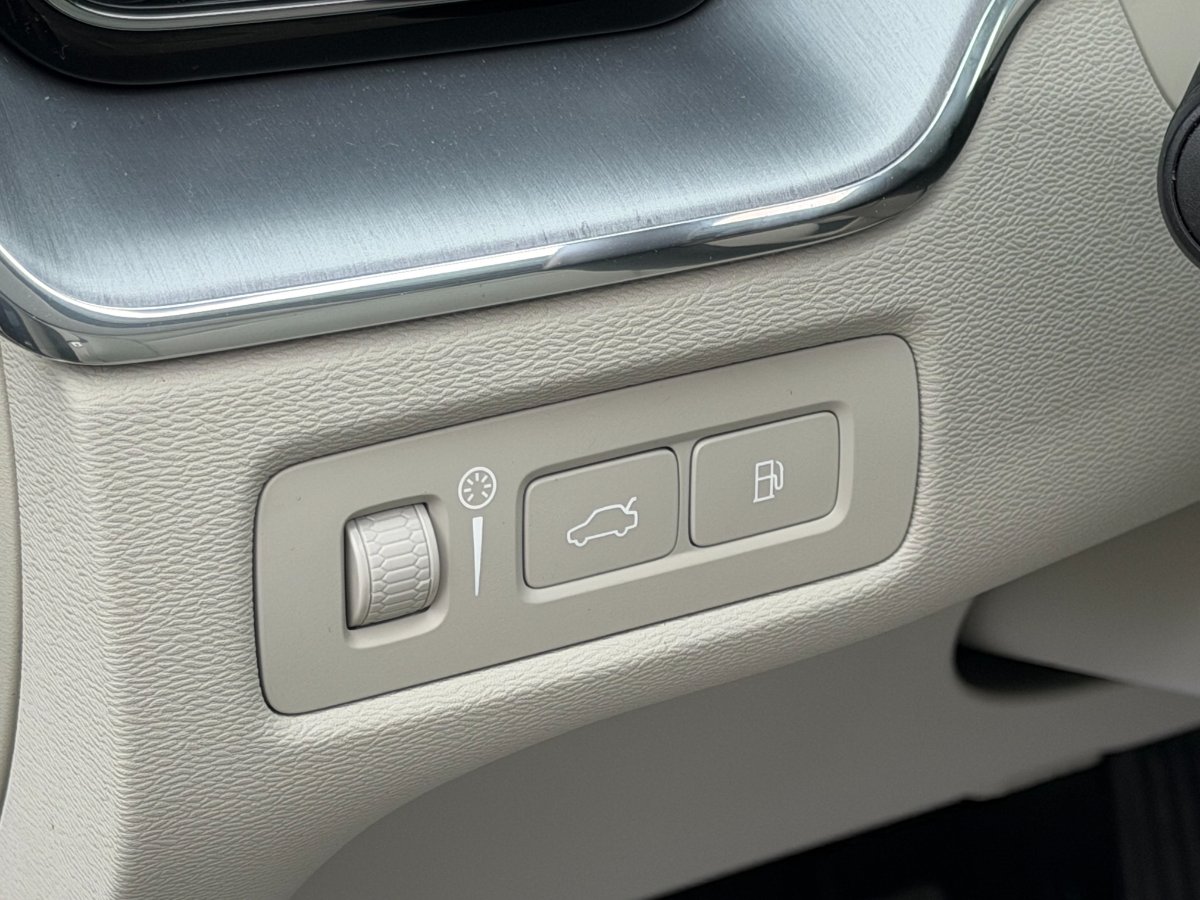 Volvo XC60 2021 - foto 11