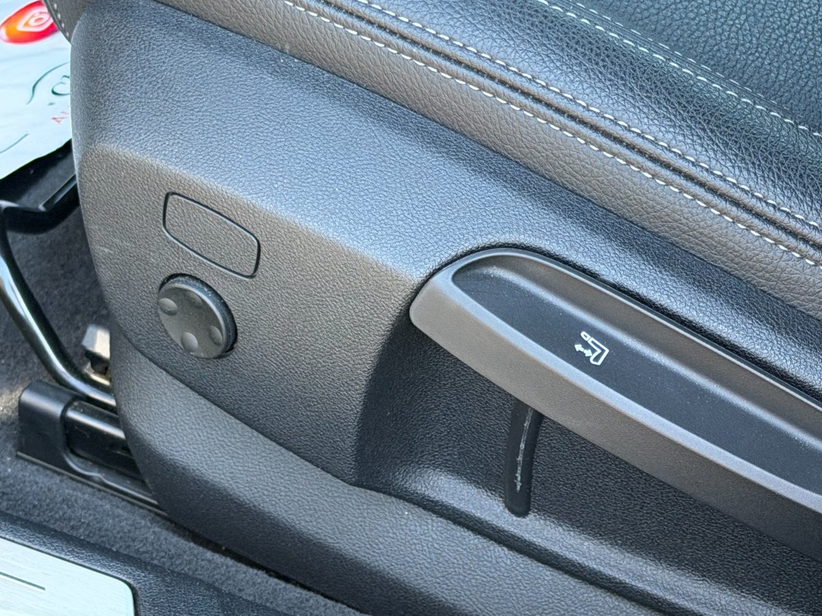 BMW Seria 1 2023 118i - foto 11