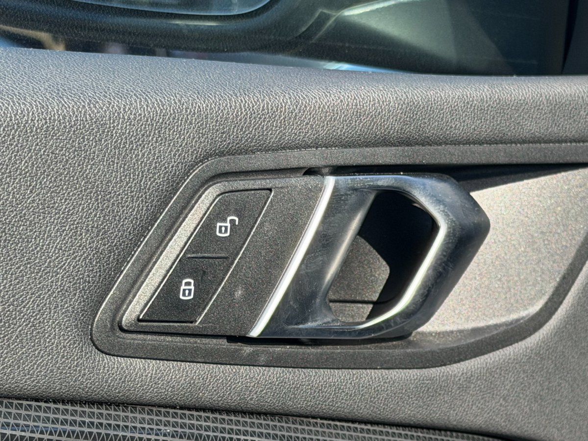 BMW Seria 1 2023 118i - foto 9
