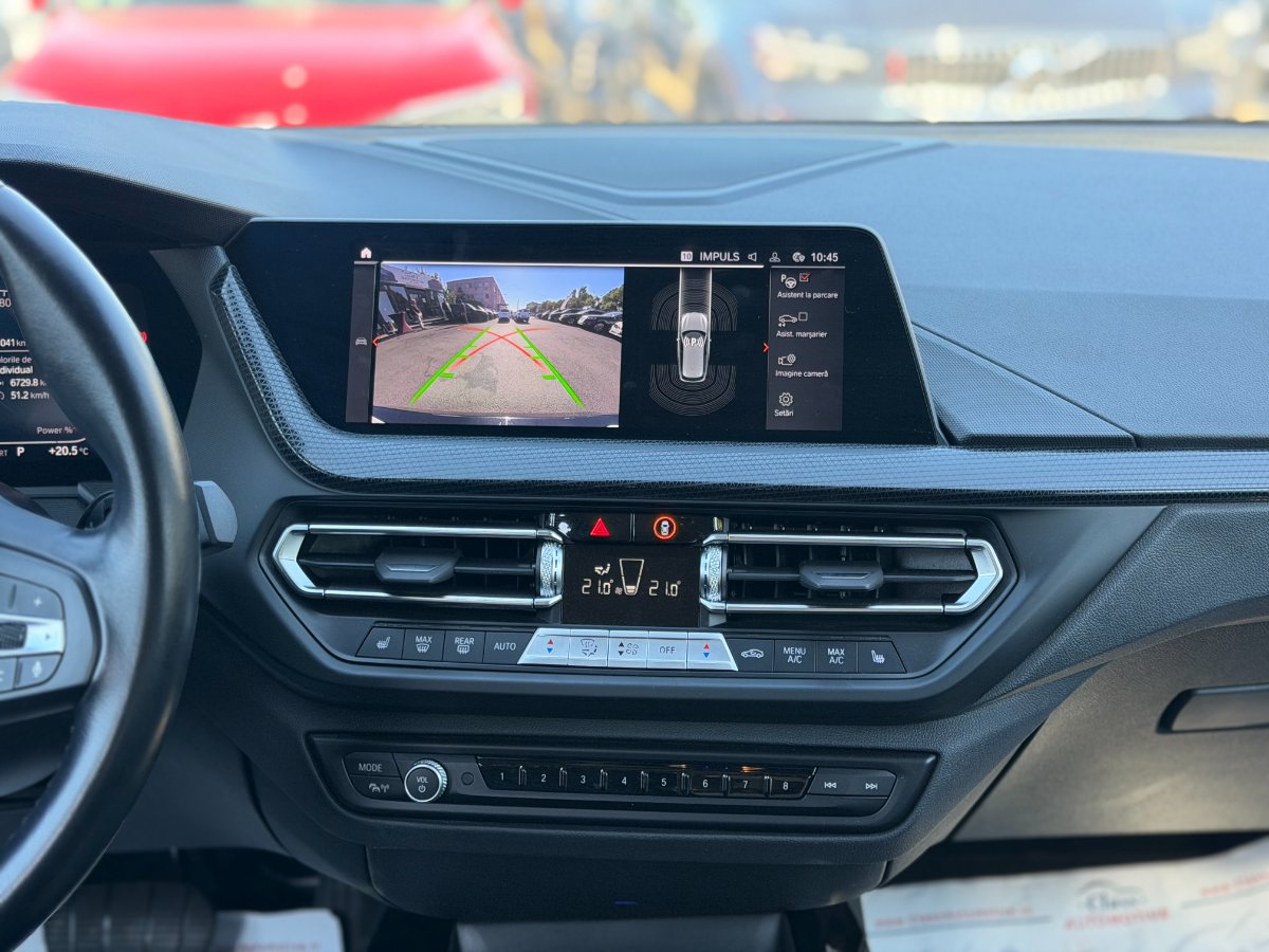 BMW Seria 1 2023 118i - foto 19