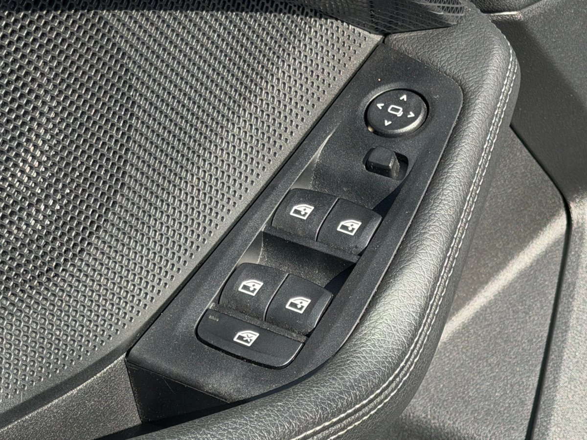 BMW Seria 1 2023 118i - foto 10