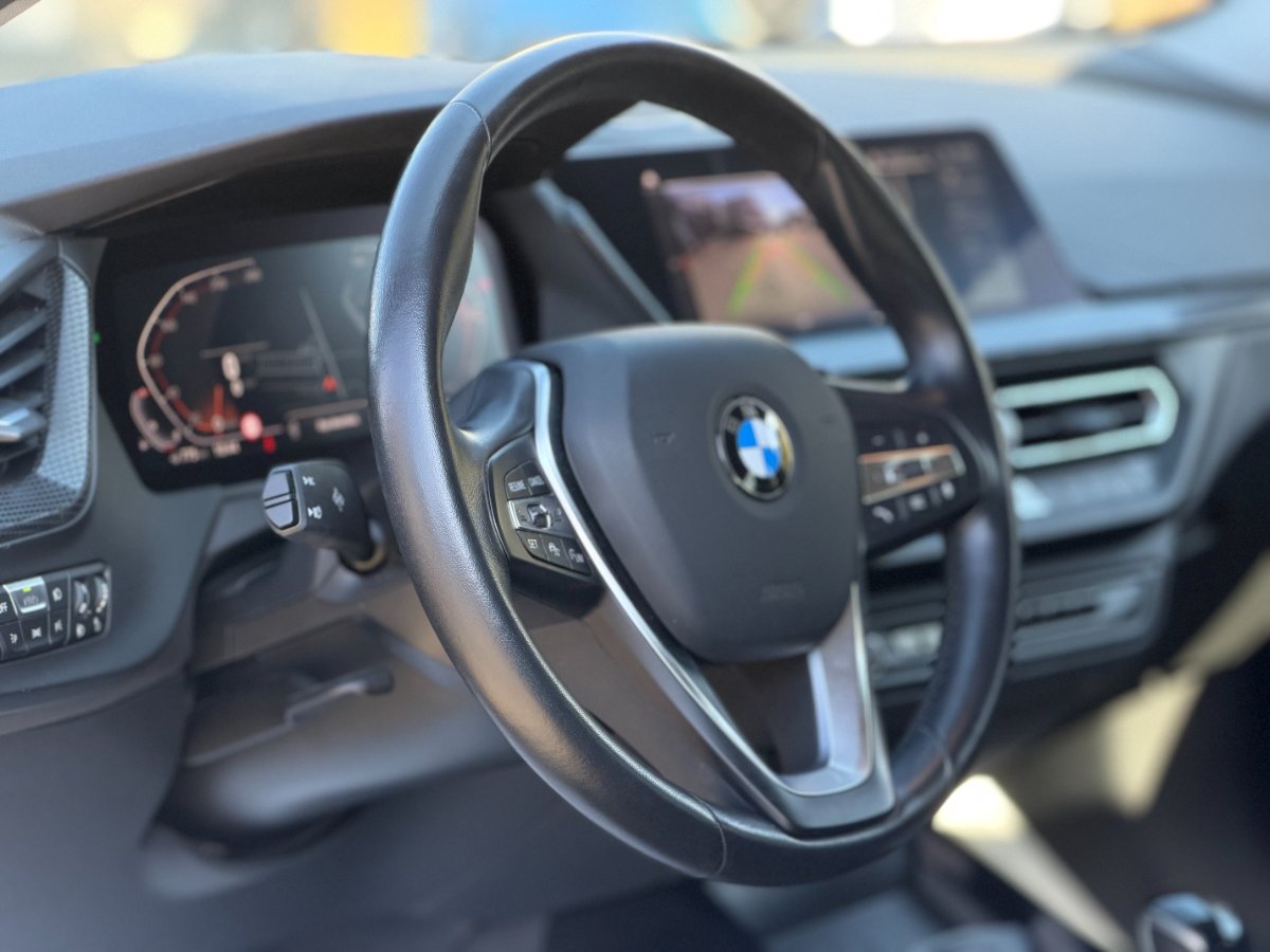 BMW Seria 1 2023 118i - foto 8