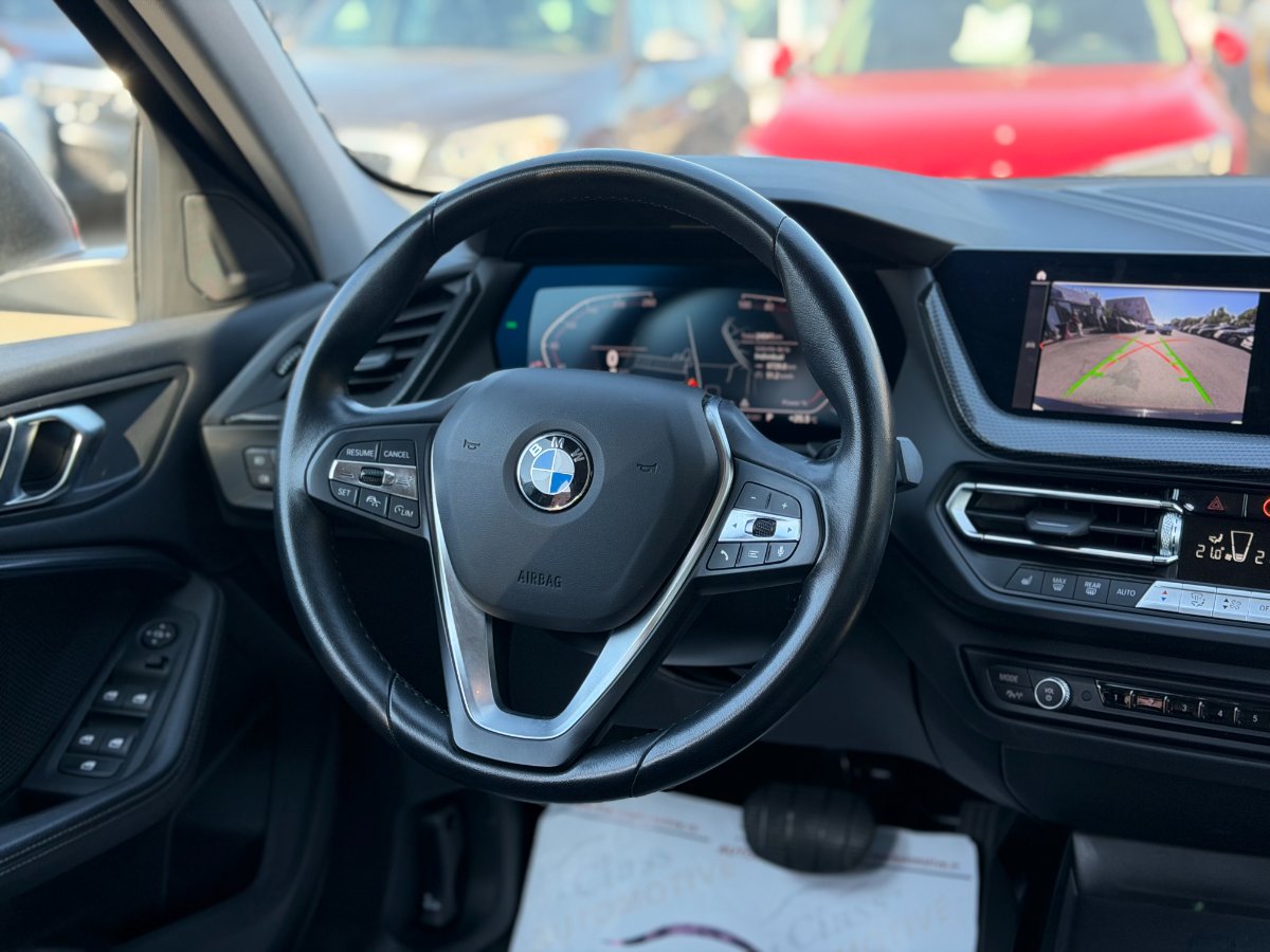 BMW Seria 1 2023 118i - foto 18
