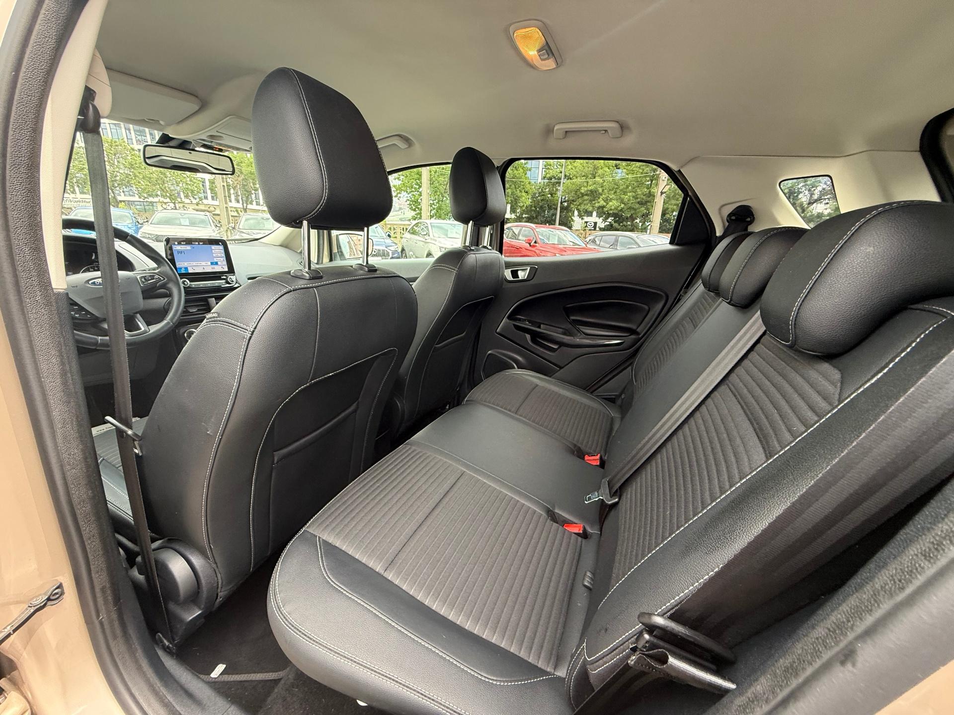 Ford EcoSport 1.0 Ecoboost Titanium 125 CP - Cutie AUTOMATA - foto 9
