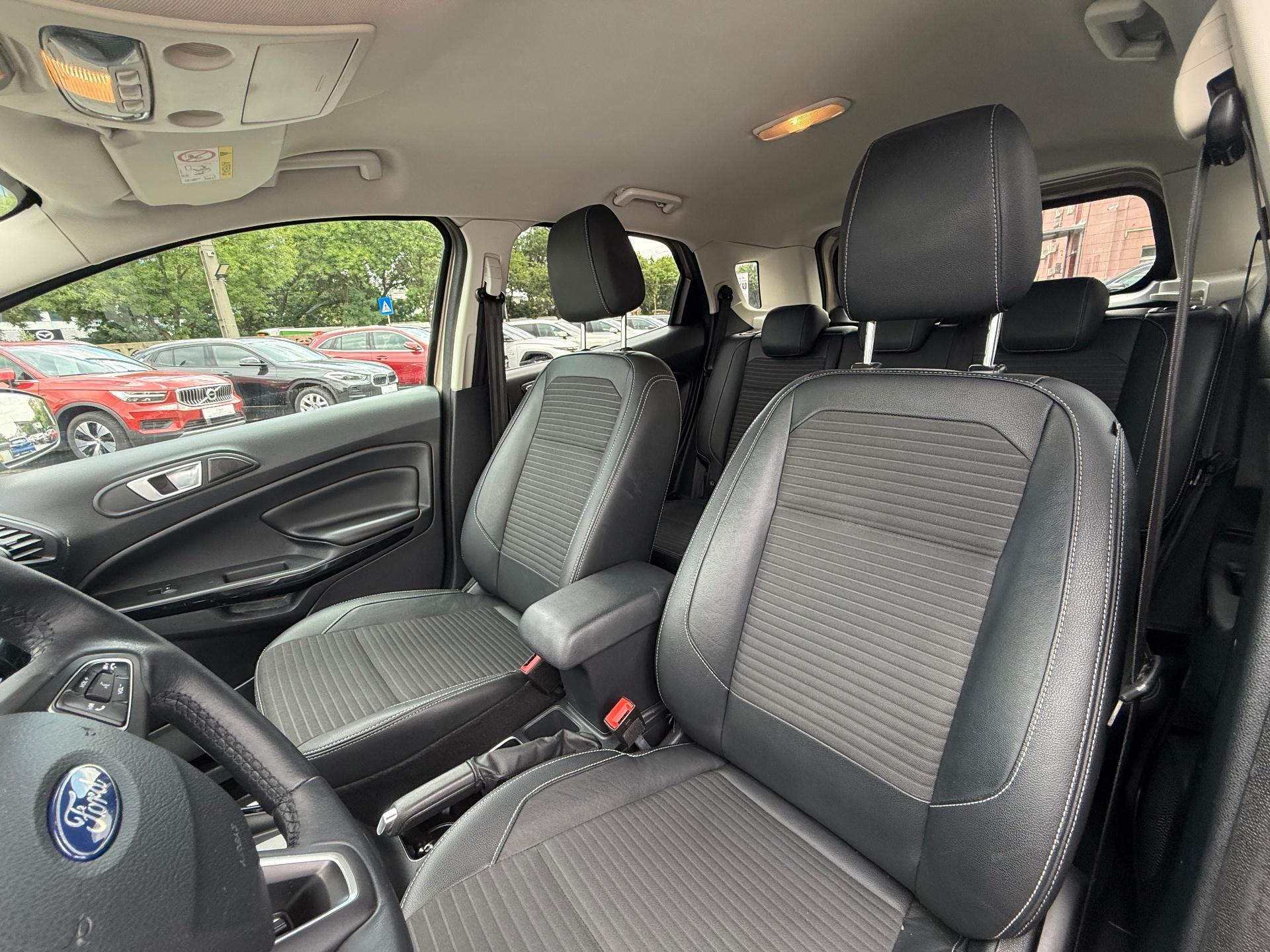 Ford EcoSport 1.0 Ecoboost Titanium 125 CP - Cutie AUTOMATA - foto 14