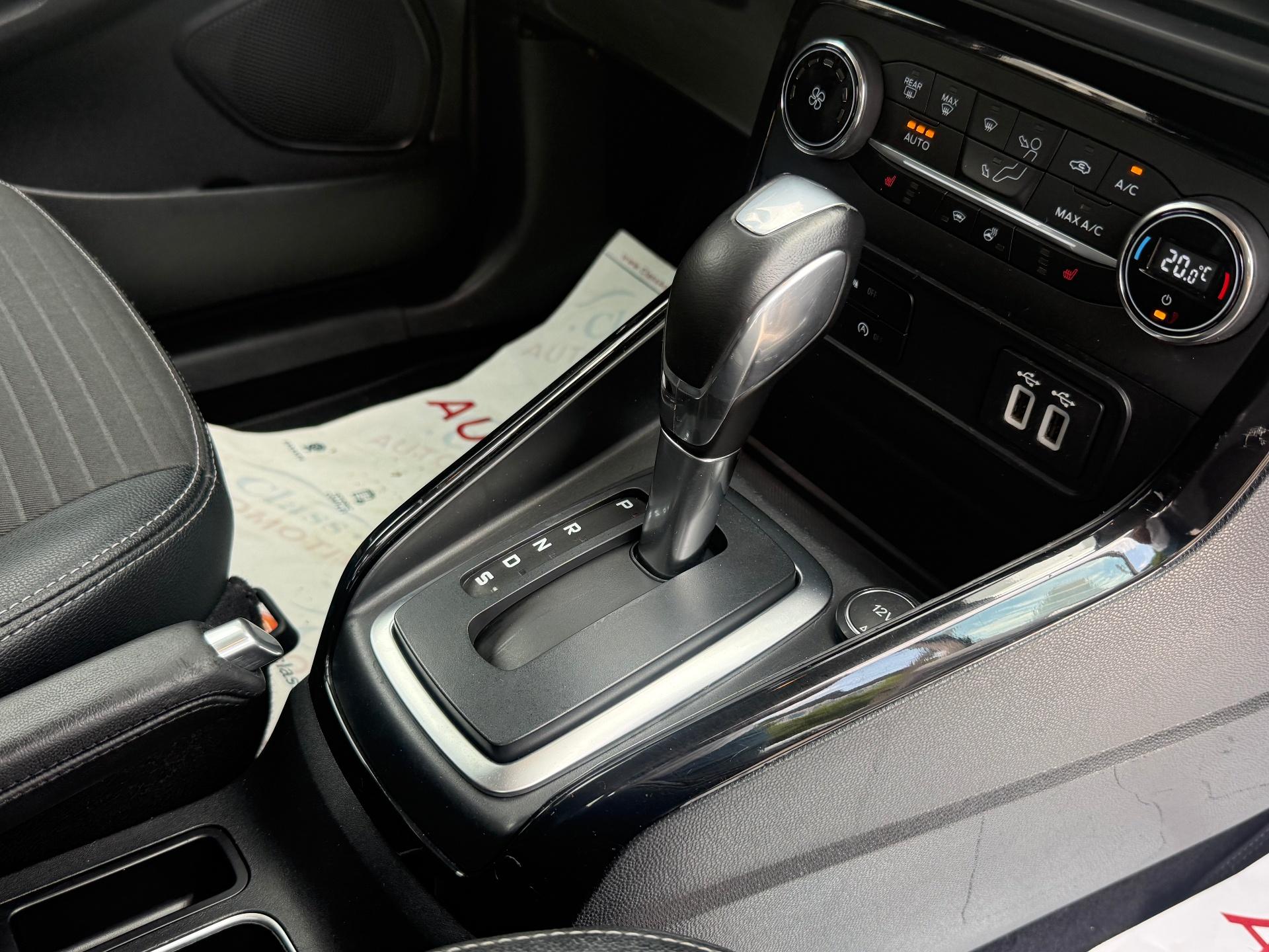 Ford EcoSport 1.0 Ecoboost Titanium 125 CP - Cutie AUTOMATA - foto 22
