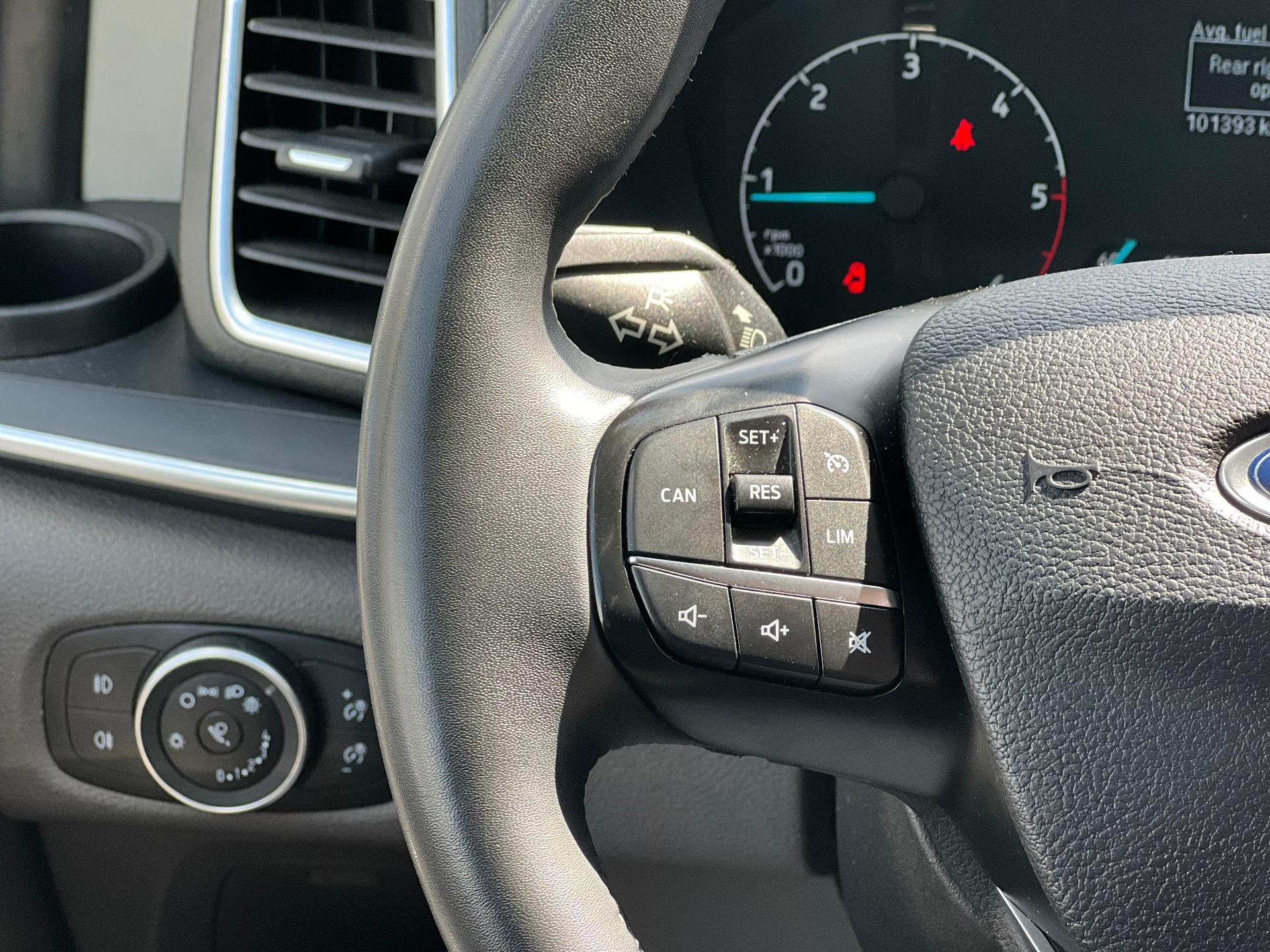 Ford Tourneo Custom 7+1 - GARANTIE FORD 2027 - foto 19