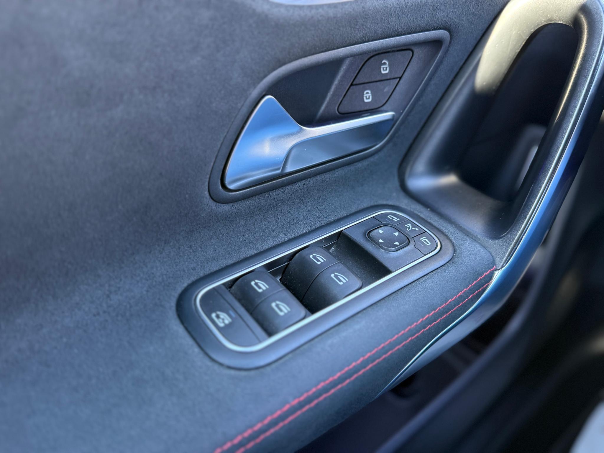 Mercedes-Benz CLA 180 2019 d Coupe - foto 21