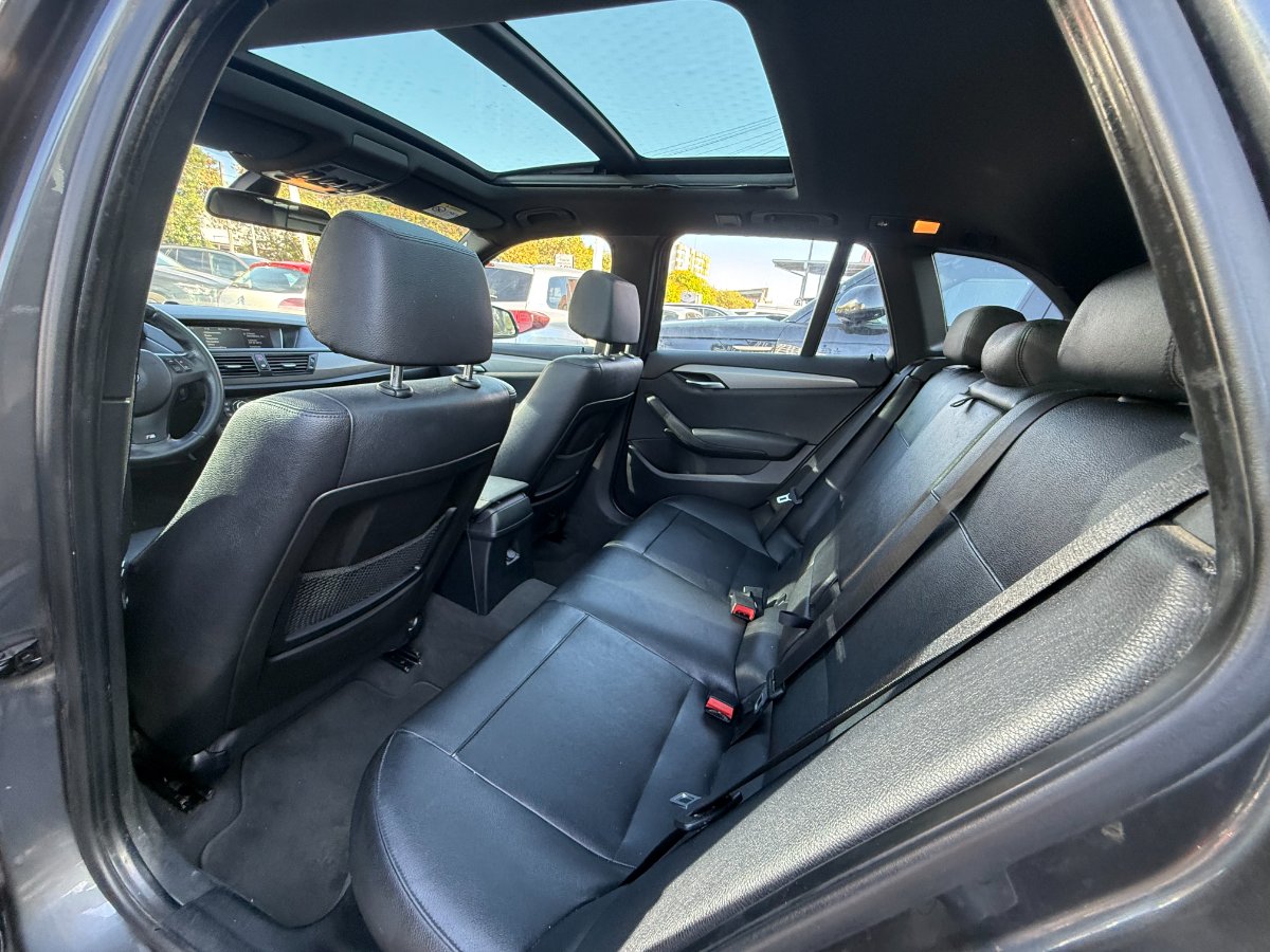 BMW X1 2015 xDrive18d - foto 22