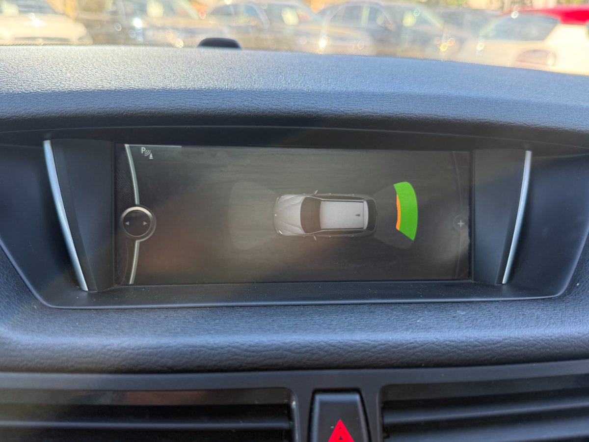 BMW X1 2015 xDrive18d - foto 11