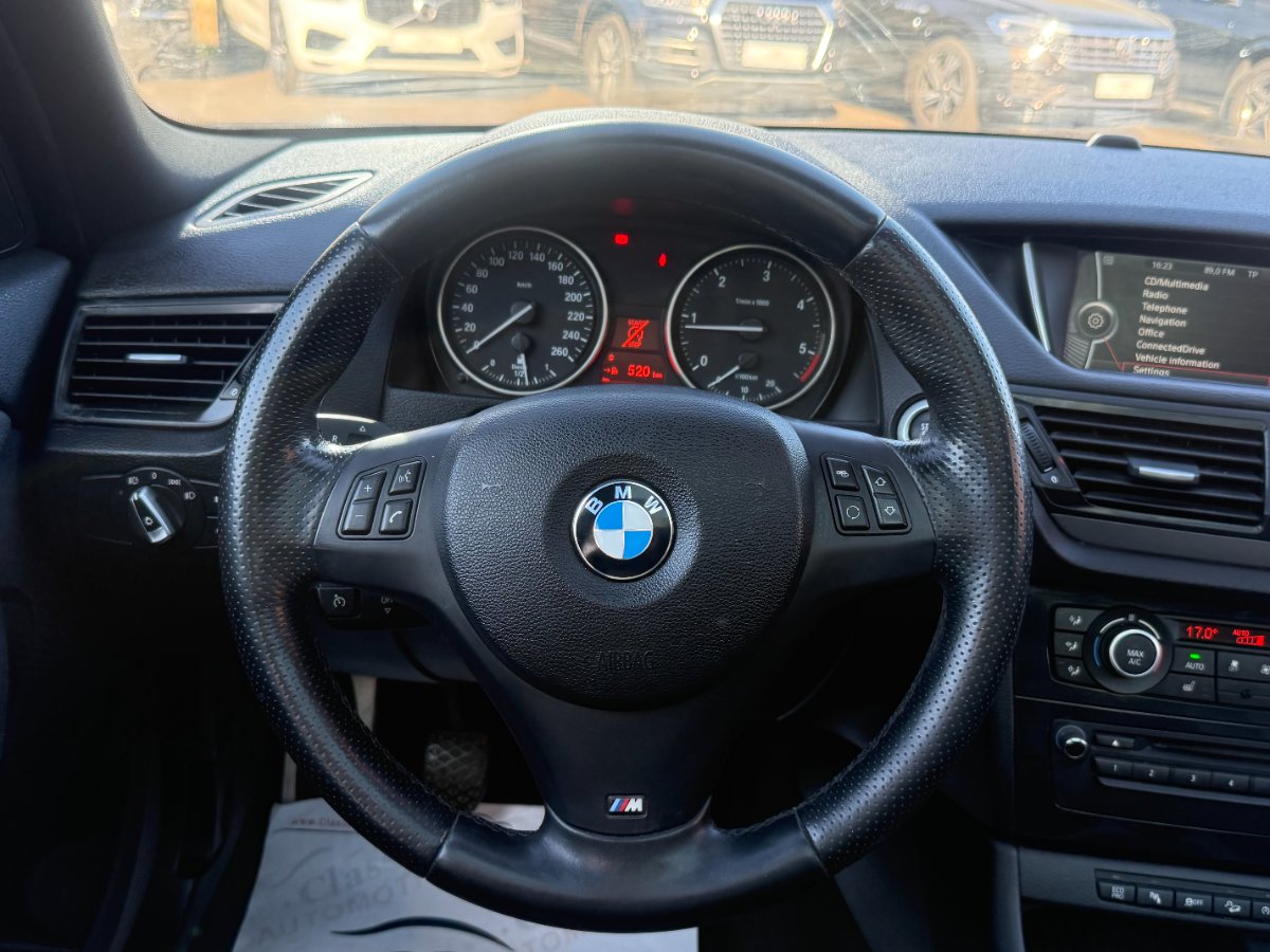 BMW X1 2015 xDrive18d - foto 23