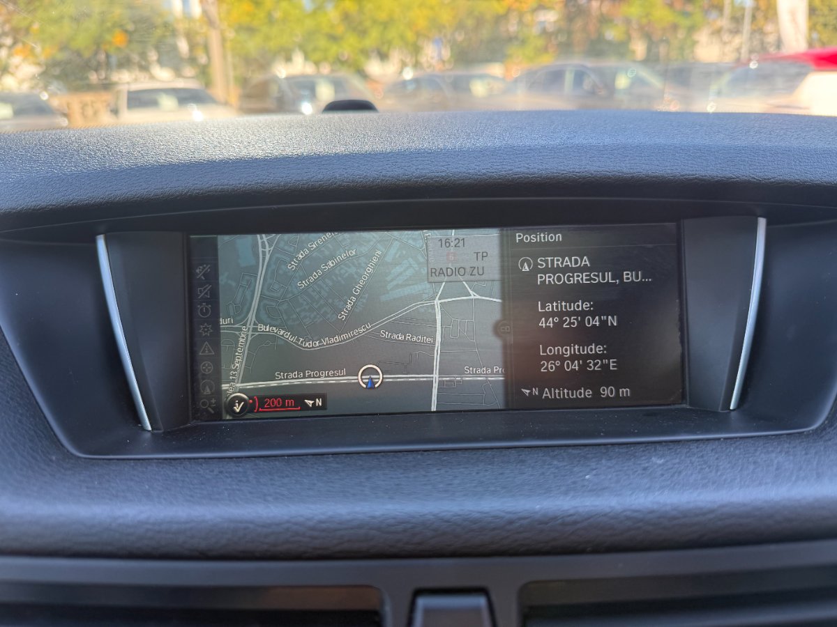 BMW X1 2015 xDrive18d - foto 10