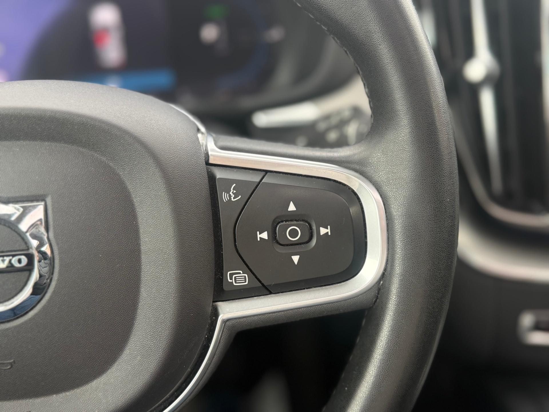 Volvo XC 60 RECHARGE - INSCRIPTION T6 Hybrid AWD - Primul proprietar - foto 16