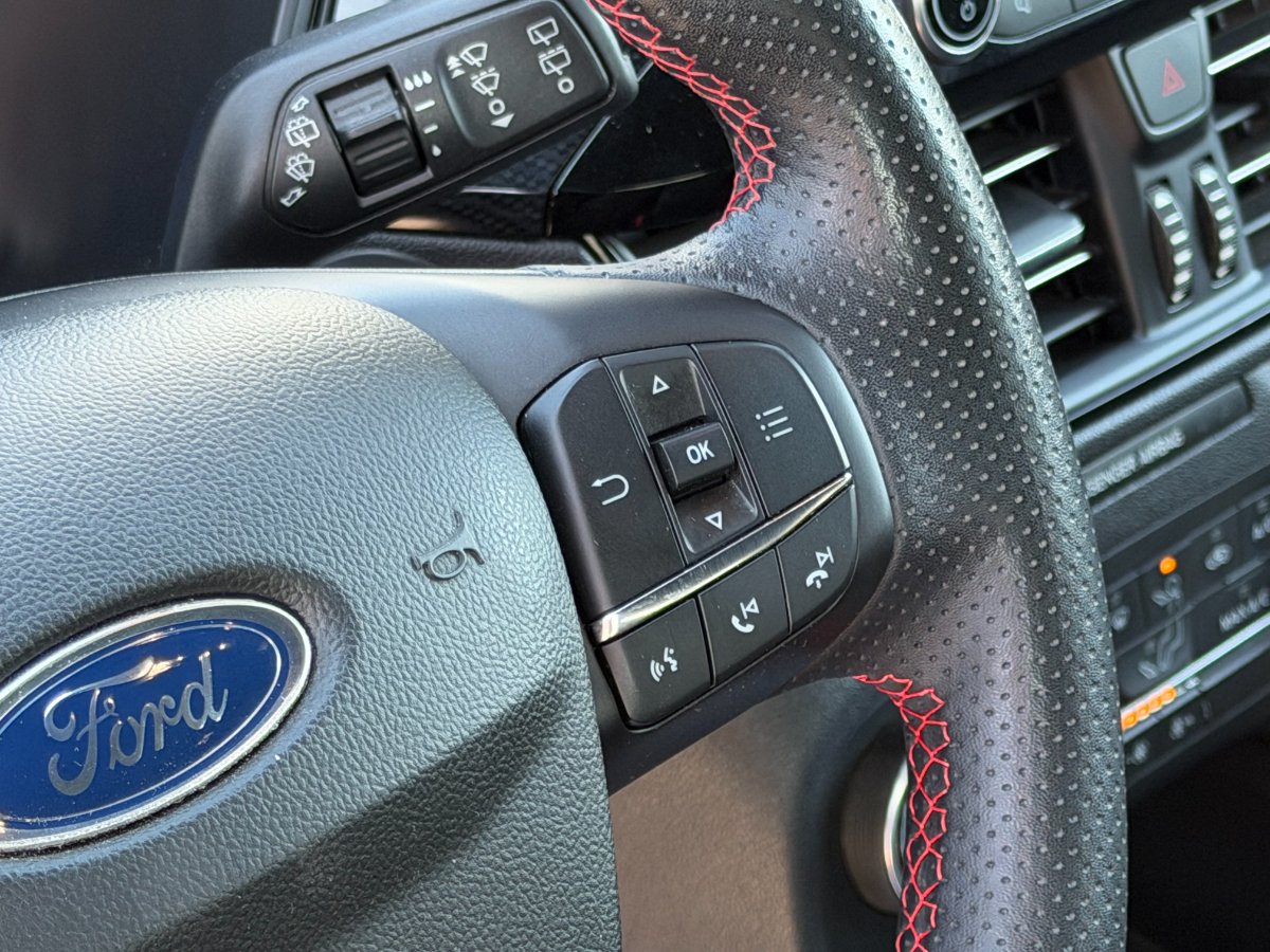 Ford Kuga 2022 2.5 Duratec FHEV AWD ST Line - foto 11