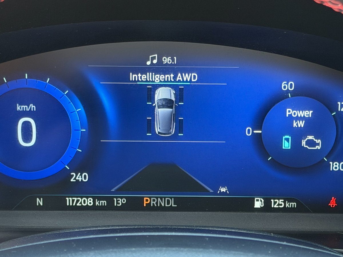 Ford Kuga 2022 2.5 Duratec FHEV AWD ST Line - foto 13