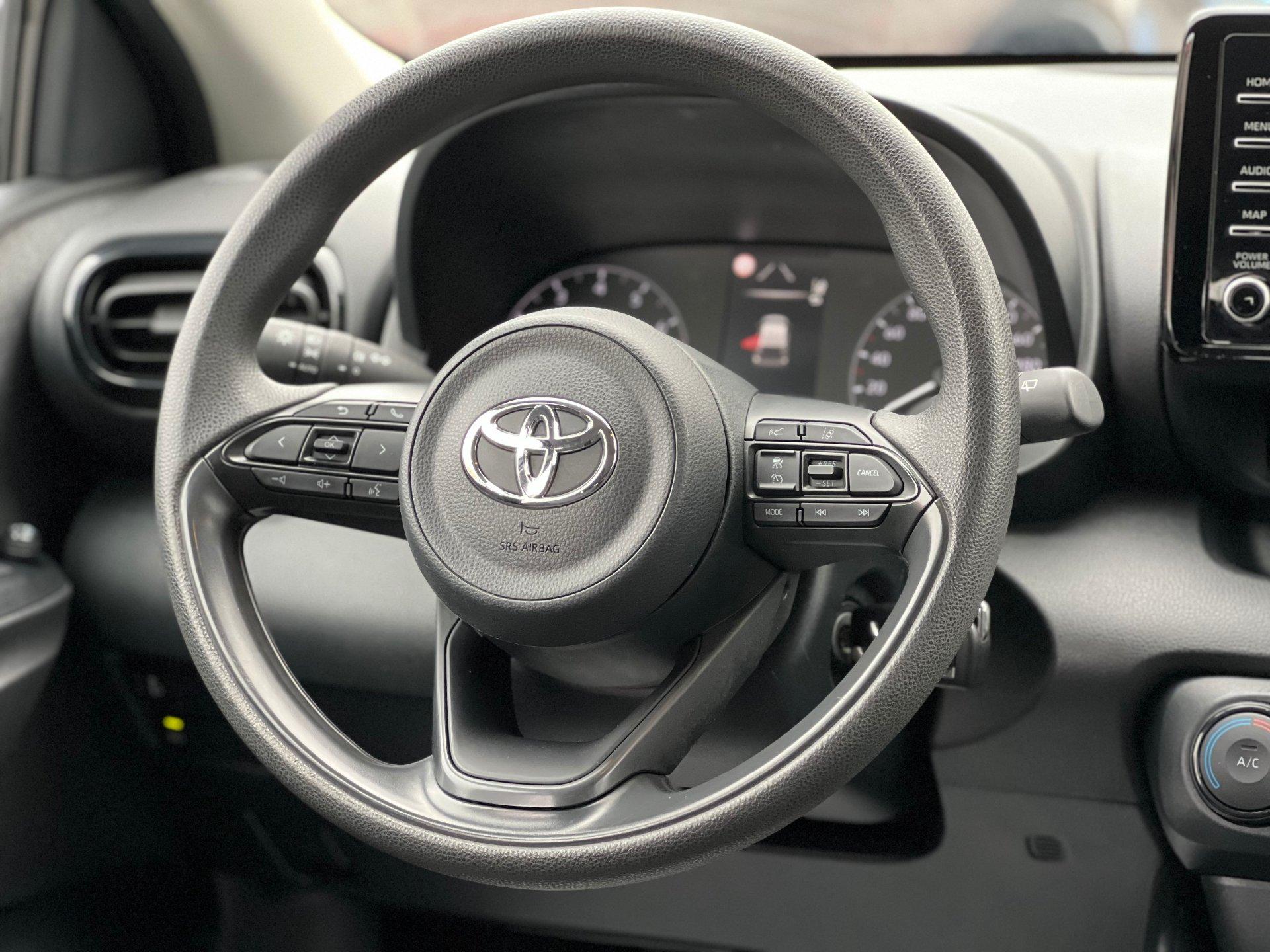 Toyota Yaris 2022 1.0 L Eco - foto 12