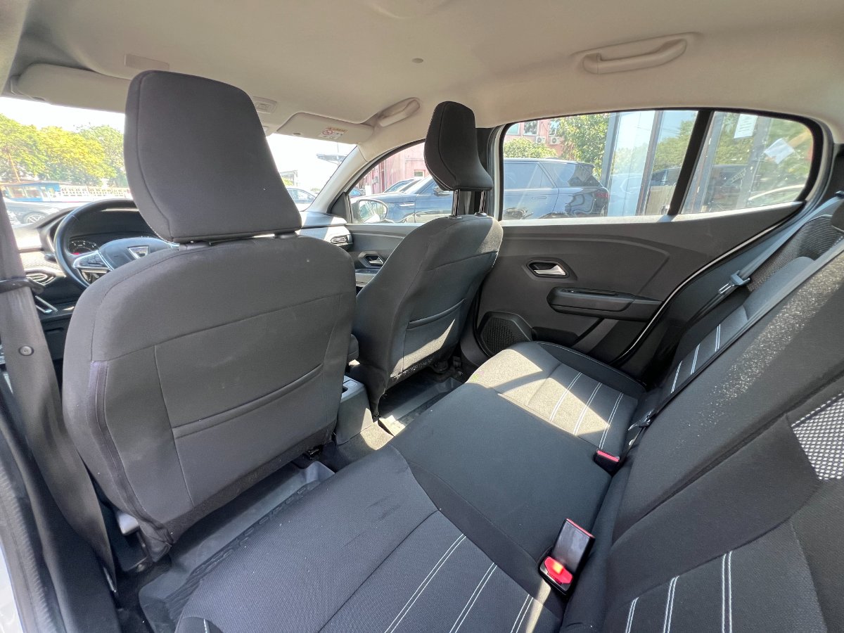Dacia Logan 2022 - foto 15