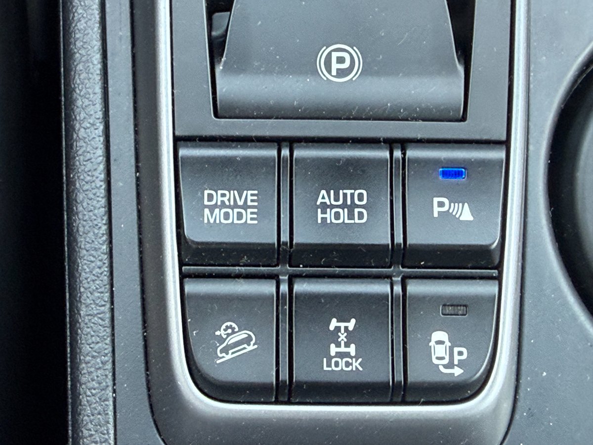 Hyundai TUCSON 2018 1.6 T-GDi 4WD 7DCT Luxury Pack+ - foto 28
