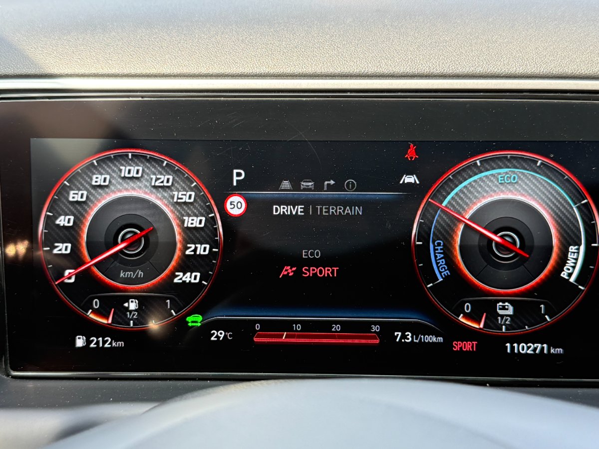 Hyundai TUCSON 2021 1.6 l 215 CP 4WD 6AT HEV Luxury - foto 38