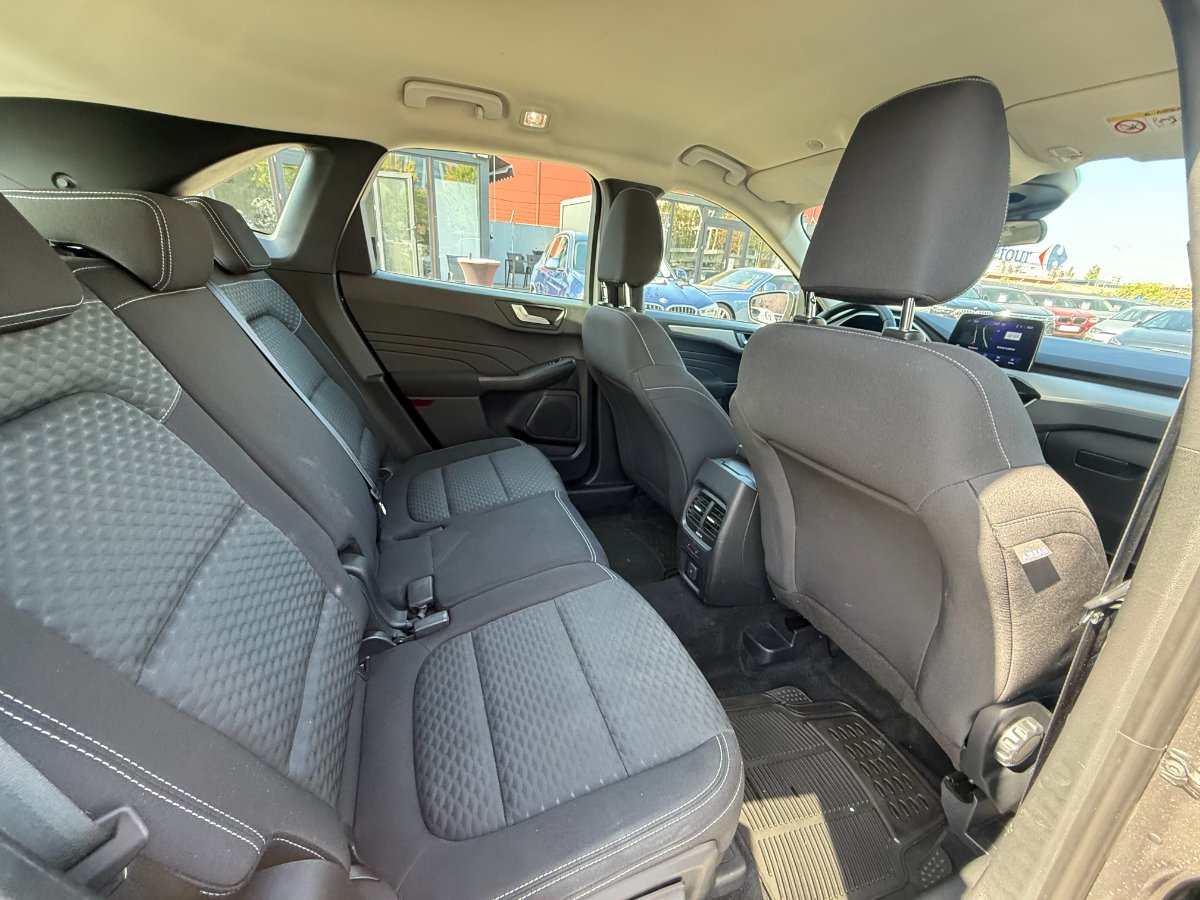 Ford Kuga 2022 1.5 EcoBlue A8 FWD Titanium - foto 17