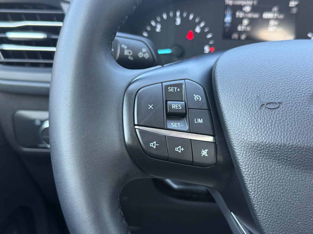 Ford Kuga 2022 1.5 EcoBlue A8 FWD Titanium - foto 23