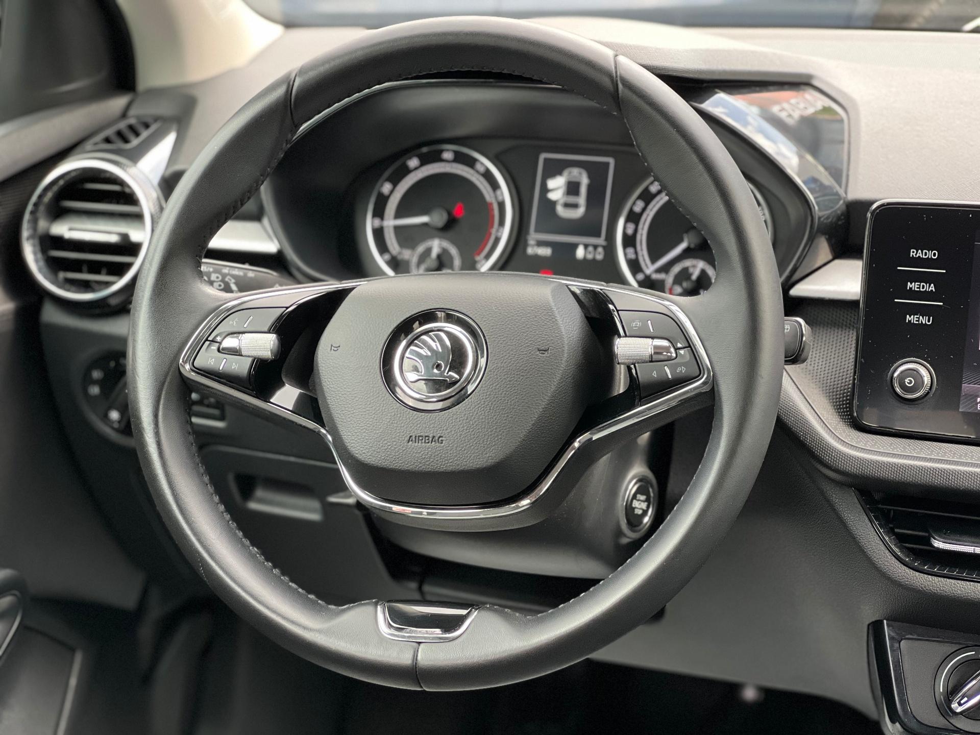 Skoda Fabia 2023 1.0 MPI 80 CP Essence - foto 15