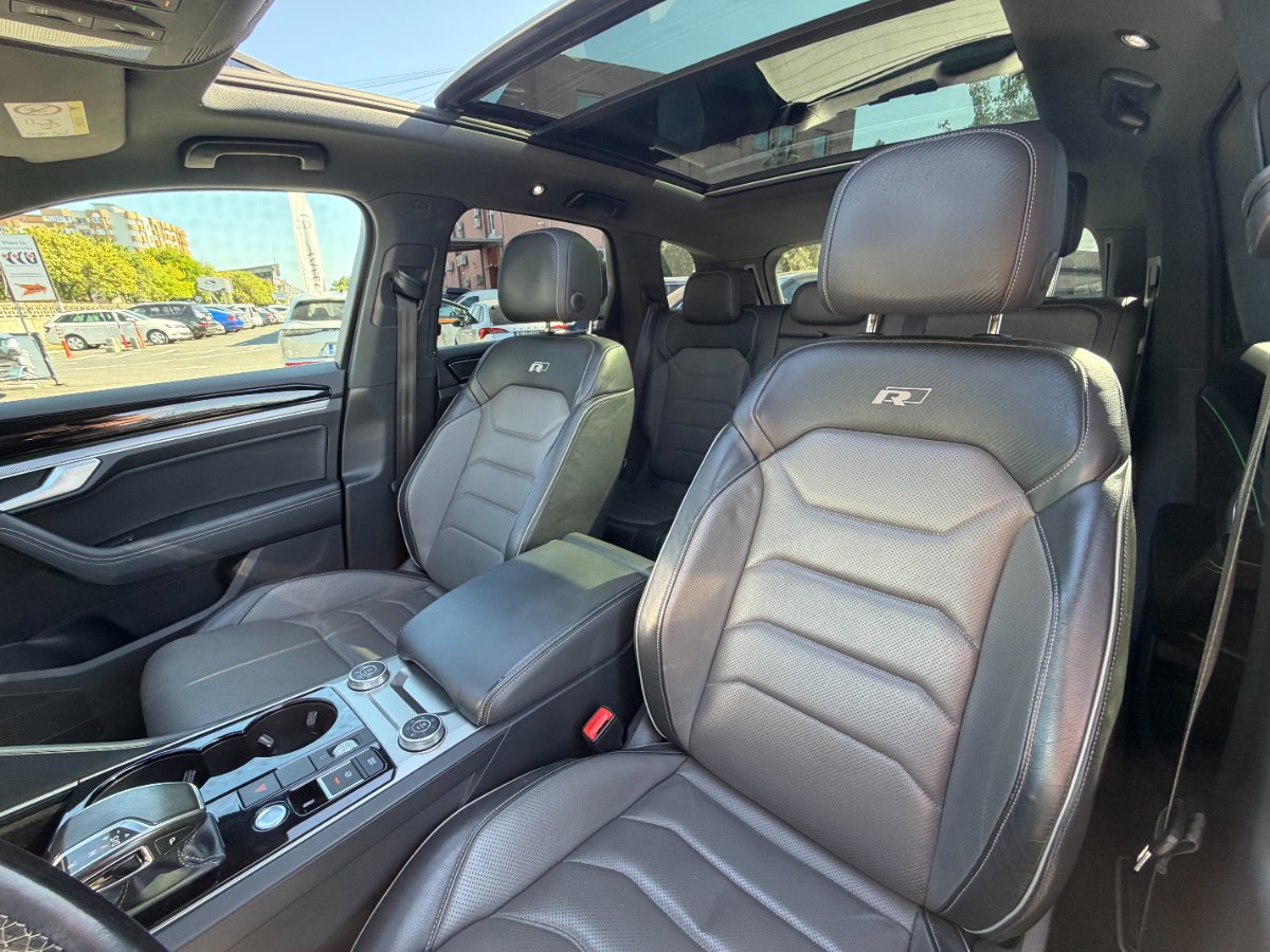 Volkswagen Touareg 2019 V6 TDI 4MOTION R-Line - foto 18