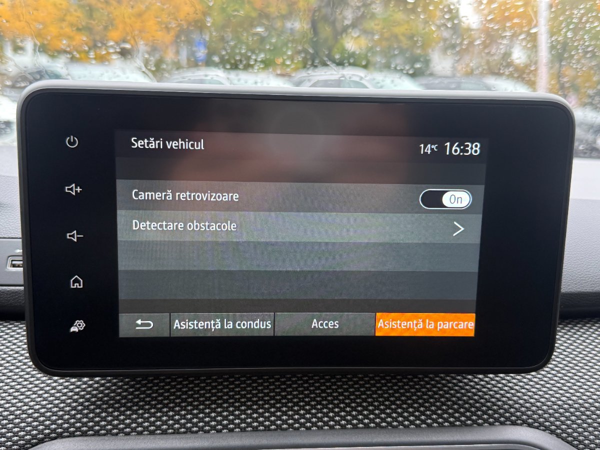 Dacia Logan 2023 TCe 90 MT6 Journey+ - foto 12