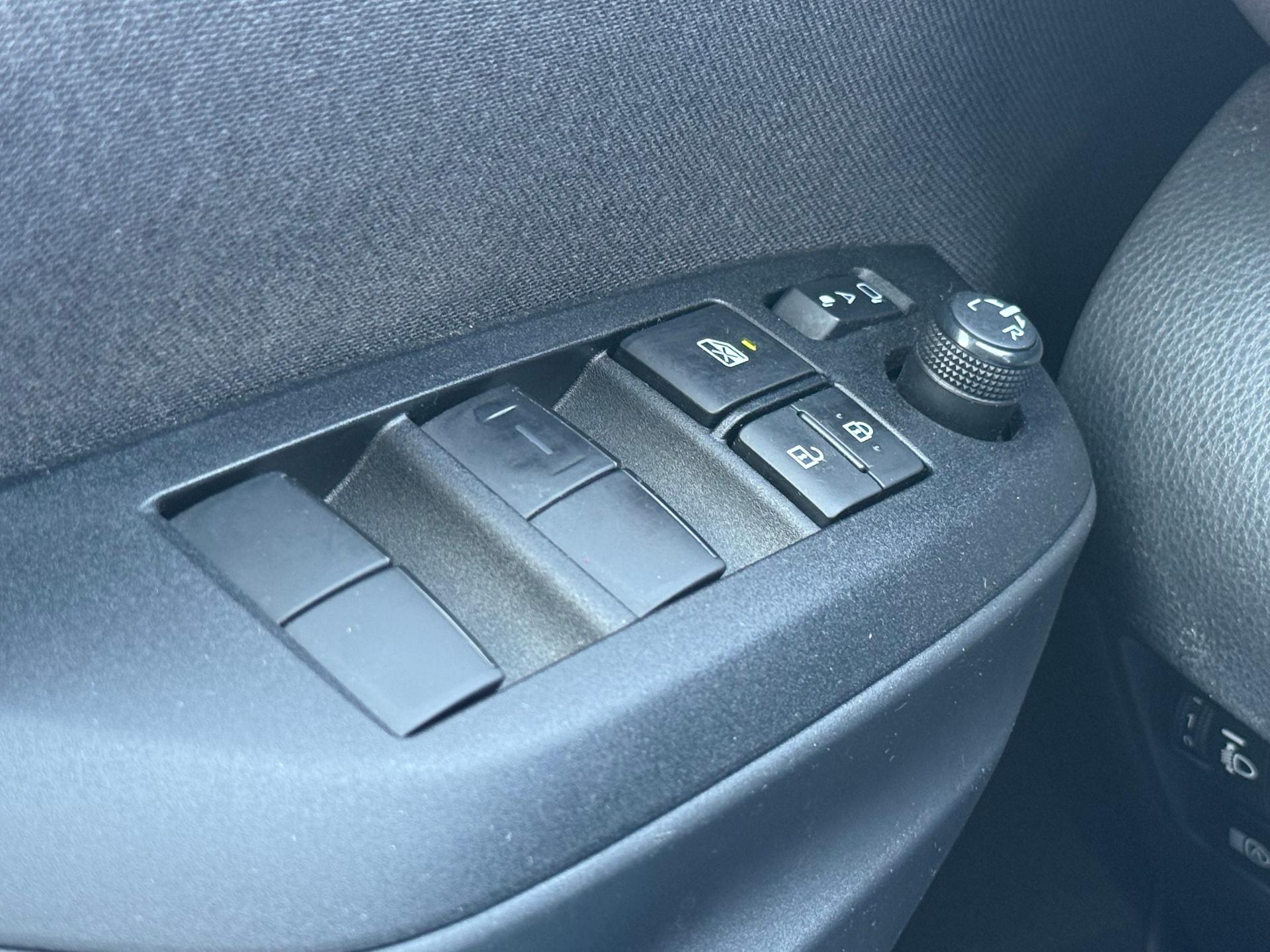 Toyota Yaris Cross 4x4 - Full Hybrid - foto 17