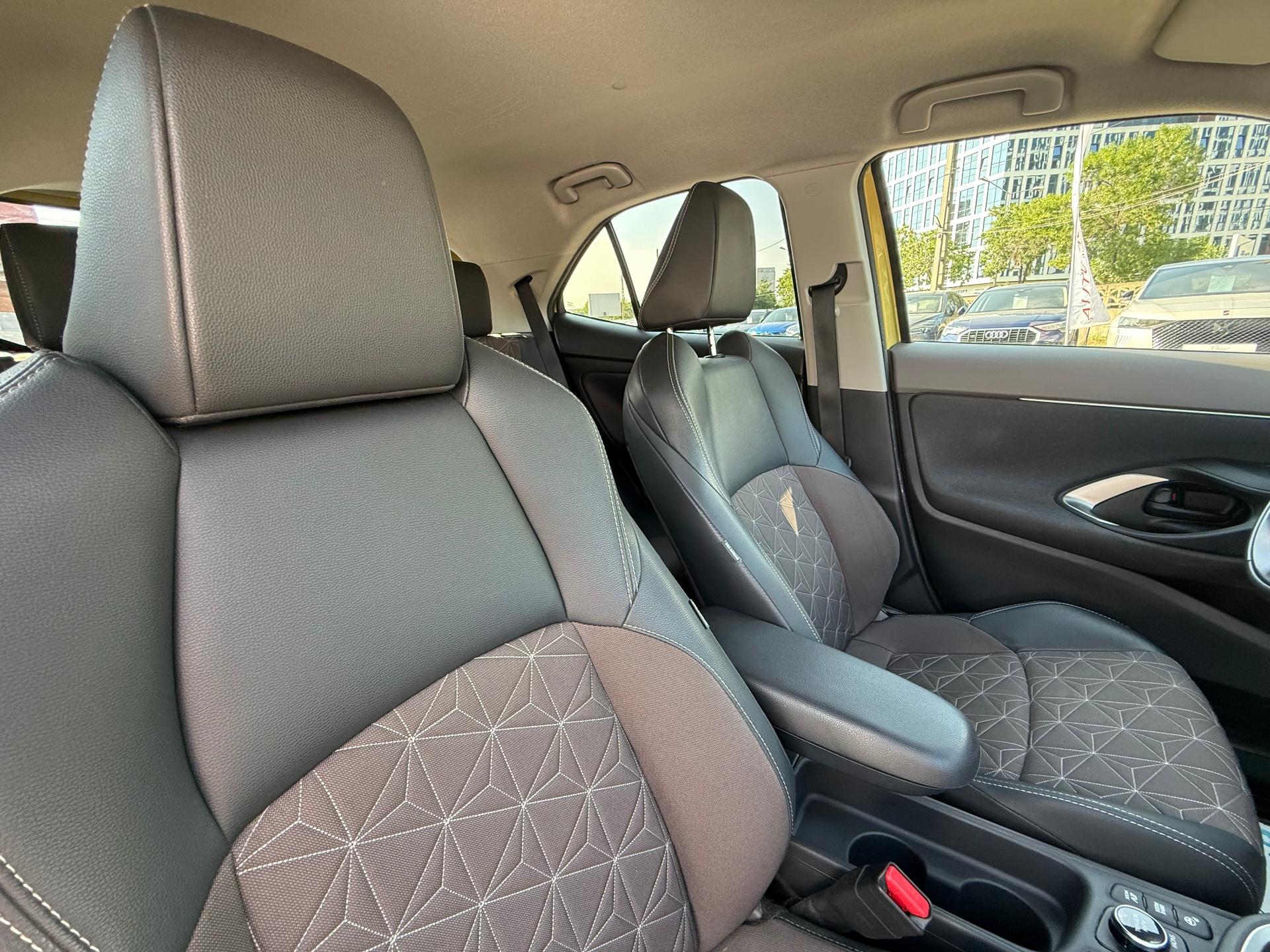 Toyota Yaris Cross 4x4 - Full Hybrid - foto 21