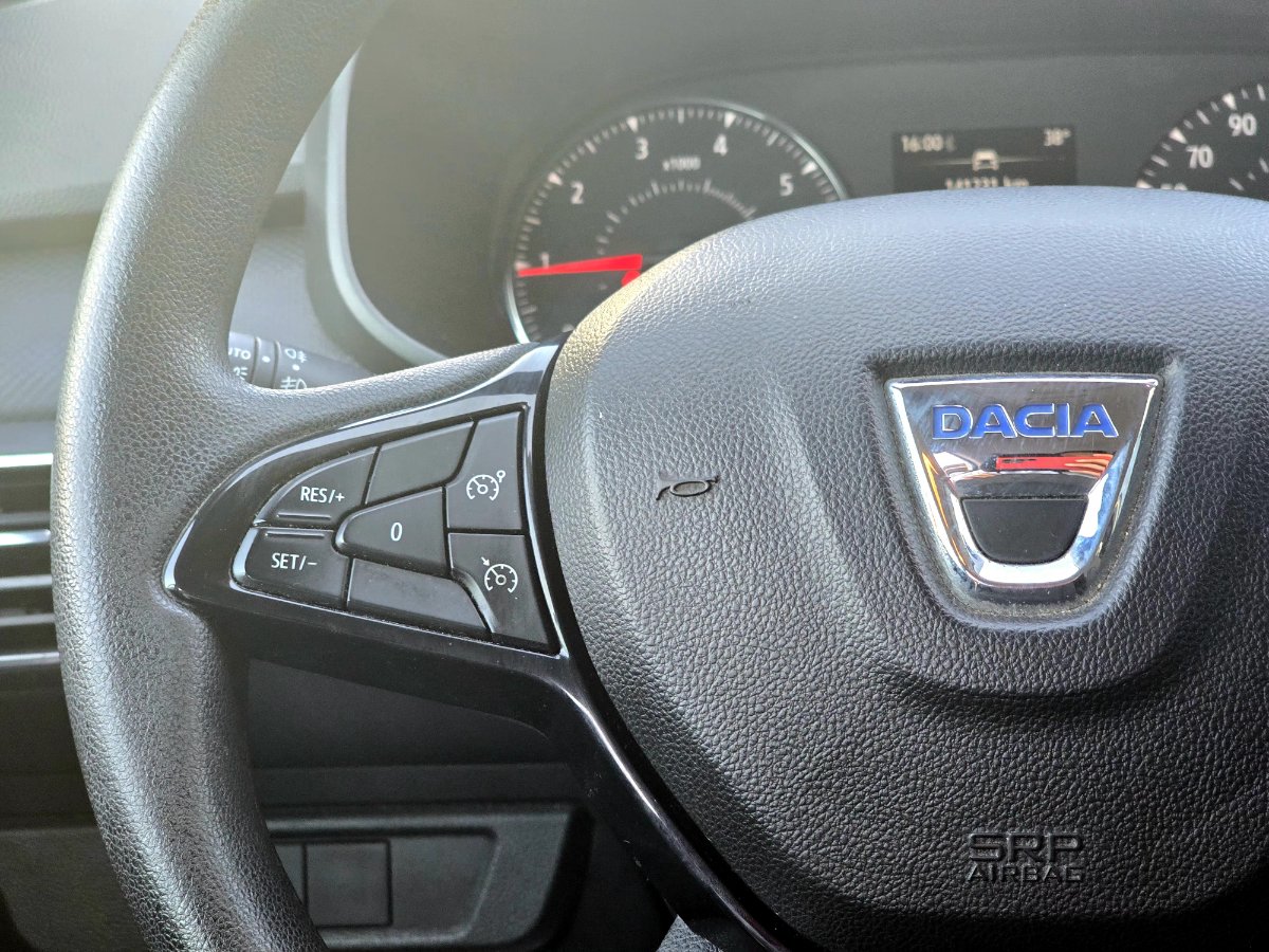 Dacia Logan 2021 TCe 90 MT6 Expression - foto 11