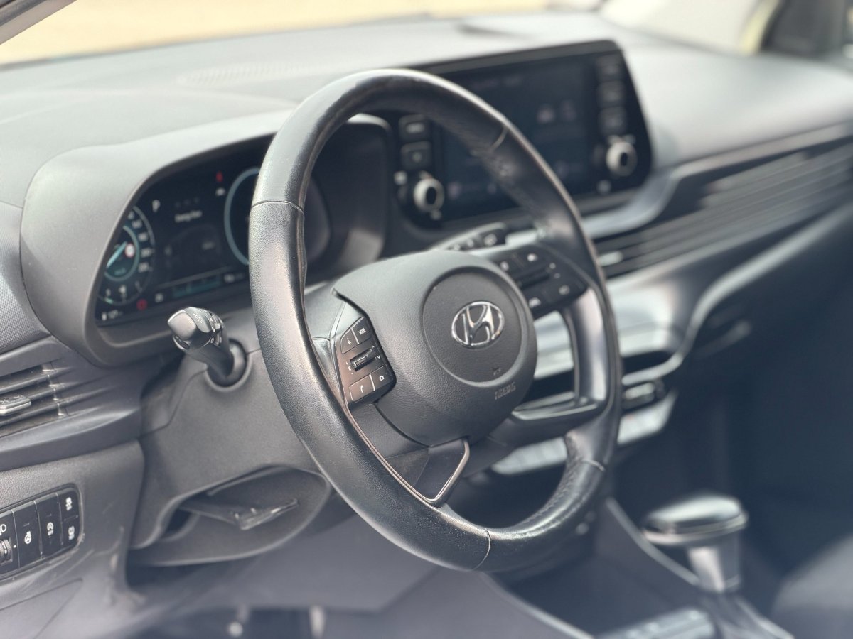 Hyundai BAYON 2021 1.0 T-GDI M-Hybrid 100 CP 7DCT Led Line - foto 9